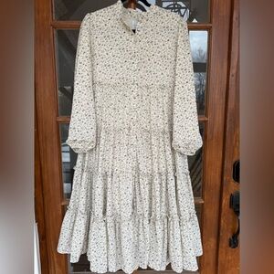 Dainty jewell’s Floral Cream Dress
